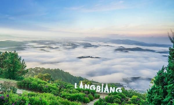 Đỉnh Núi LangBiang