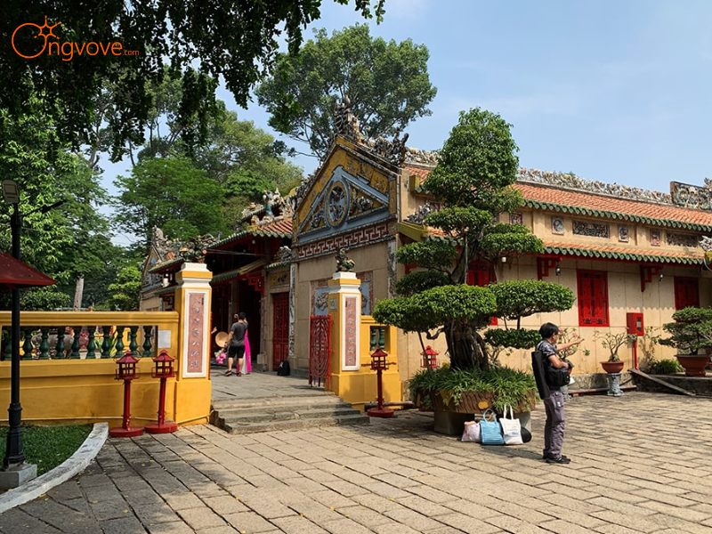 Câu Hỏi Thường Gặp (FAQ)