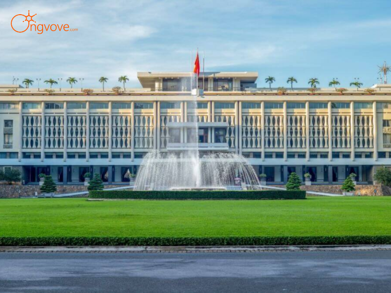Thuê Hướng Dẫn Viên Đi Dinh Độc Lập (Dinh Thống Nhất)