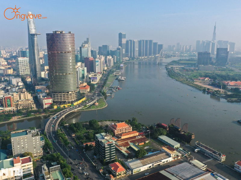 . Tiêu Chí Lựa Chọn Hướng Dẫn Viên "Chất Lượng" Cho Tour Cầu Khánh Hội TPHCM