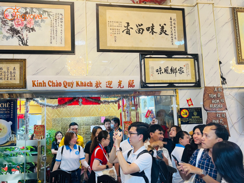 Lợi Ích Khi Thuê Hướng dẫn viên tại Chợ Lớn (khu vực tổng thể, văn hóa và mua sắm) TPHCM