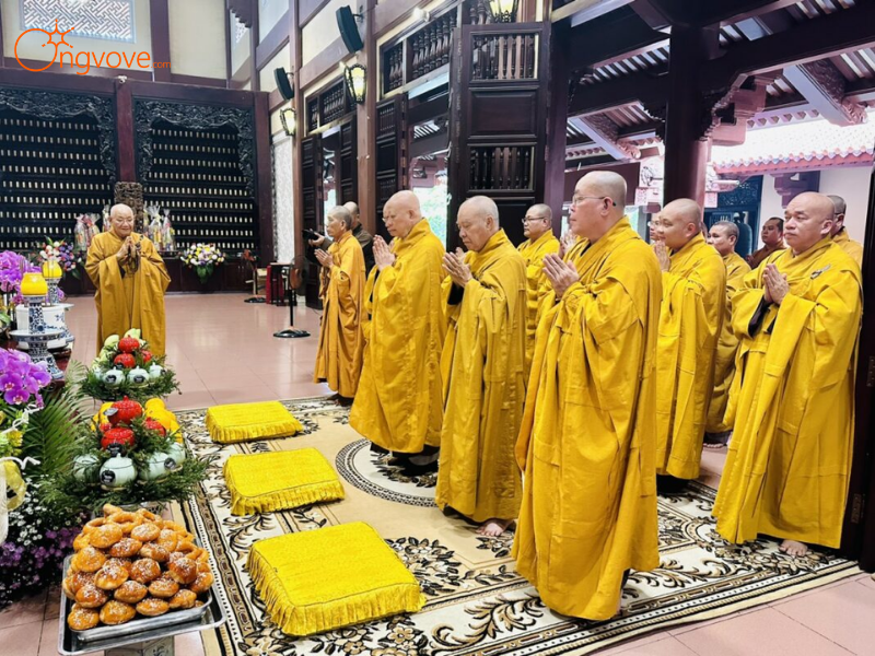 Lợi Ích Khi Thuê Hướng dẫn viên tại Chùa Huệ Nghiêm TPHCM