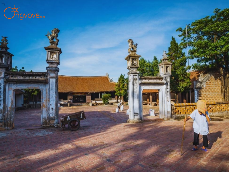 Đình làng Mông Phụ