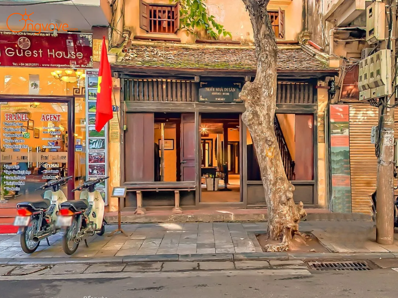 Tham quan nhà cổ, dạo ngõ nhỏ và mua sắm