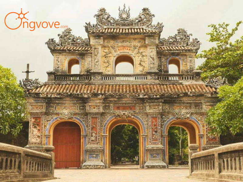 Bảng Giá Vé Tham Quan Huế Mới Nhất (Tham Khảo)