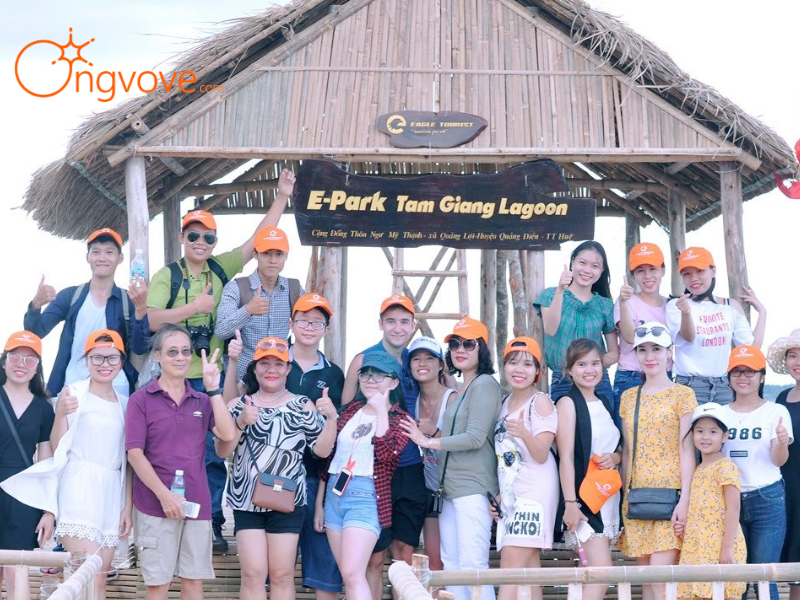 Ngoài Di Tích, Huế Có Gì Chơi? Khám Phá Các Điểm Đến Hiện Đại