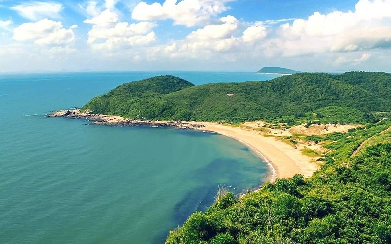 Đảo Và Bãi Tắm Ngọc Vừng - Vịnh Hạ Long