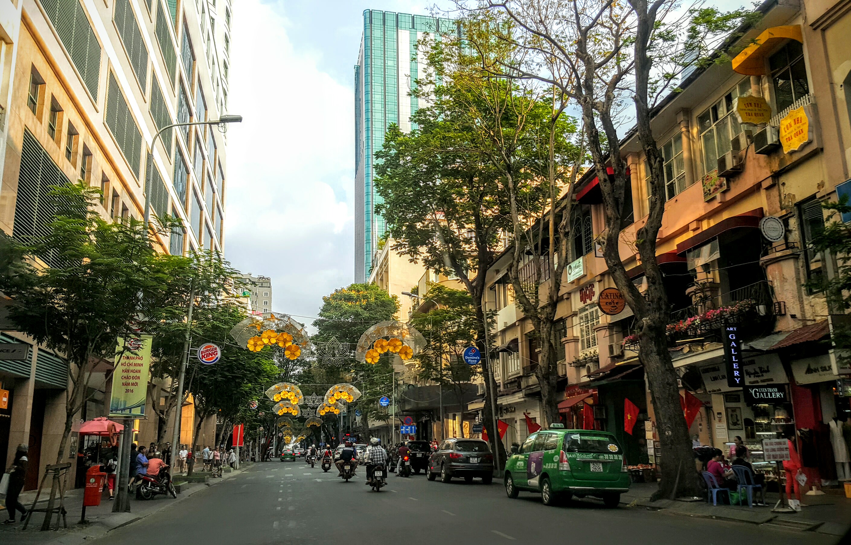 Lịch sử của con đường Đồng Khởi, con đường được mệnh danh là "Champs-Élysées của Sài Gòn"?