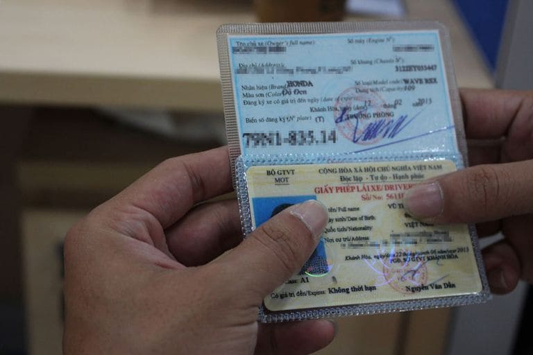Thủ tục thuê xe máy cho khách du lịch cần những giấy tờ gì?