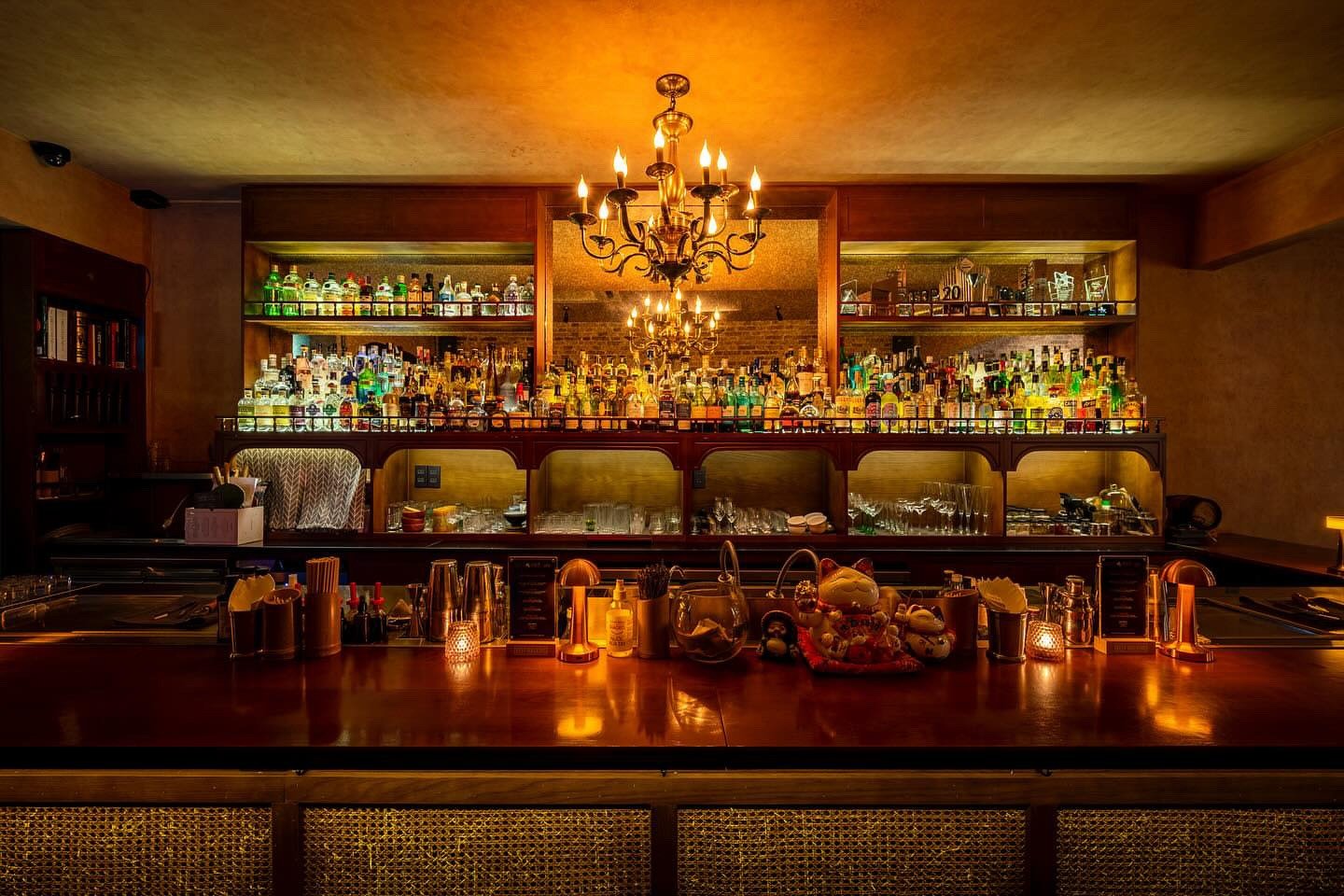 Khám phá "thế giới ngầm" của Sài Gòn qua những quán bar ẩn (speakeasy bar) có khó không?