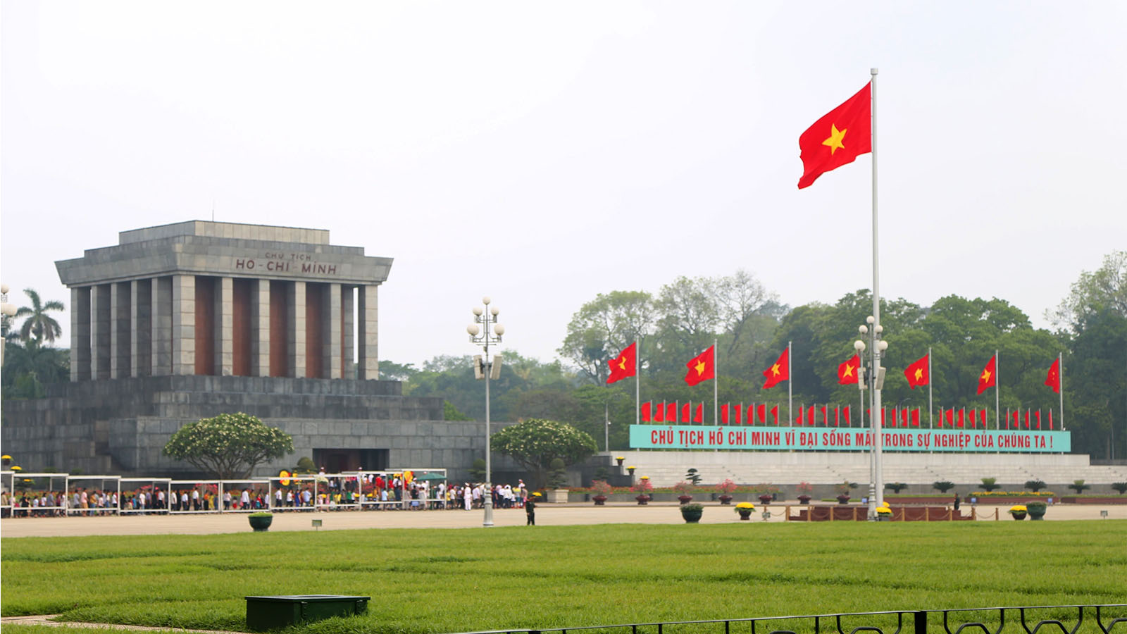 Quảng trường Ba Đình – Lăng Bác