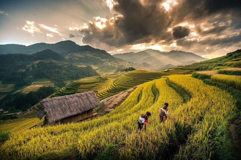 Bản Ý Linh Hồ tại Sapa