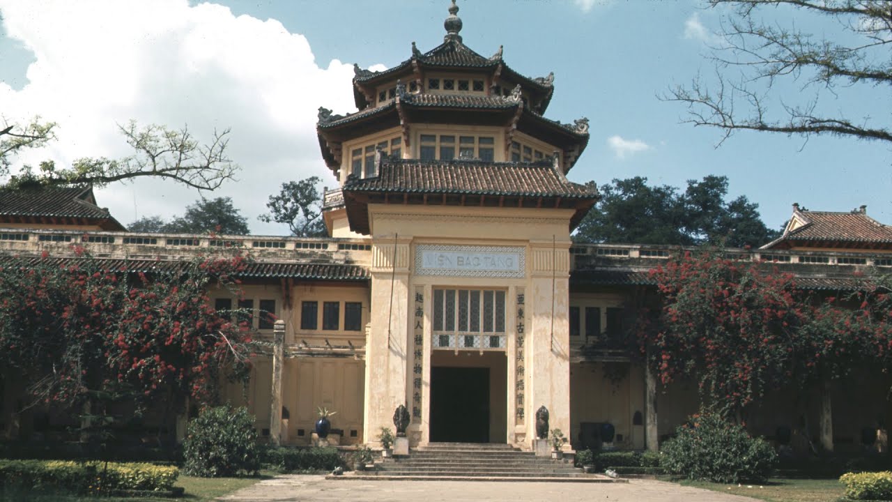 Có nên kết hợp tham quan Bảo tàng Lịch sử Việt Nam và Thảo Cầm Viên trong một buổi không?