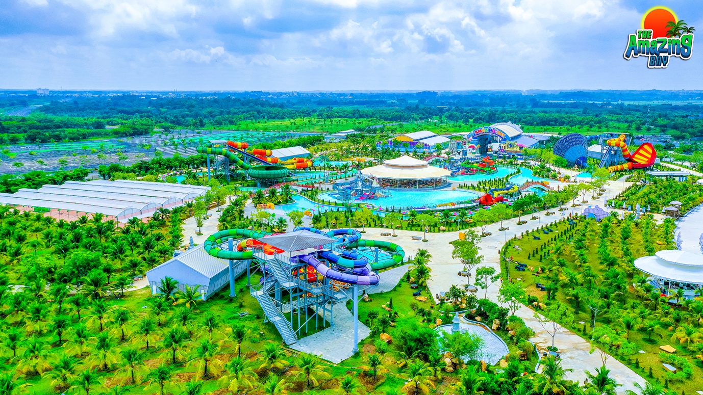 Công viên nước The Amazing Bay Vịnh Kỳ Diệu