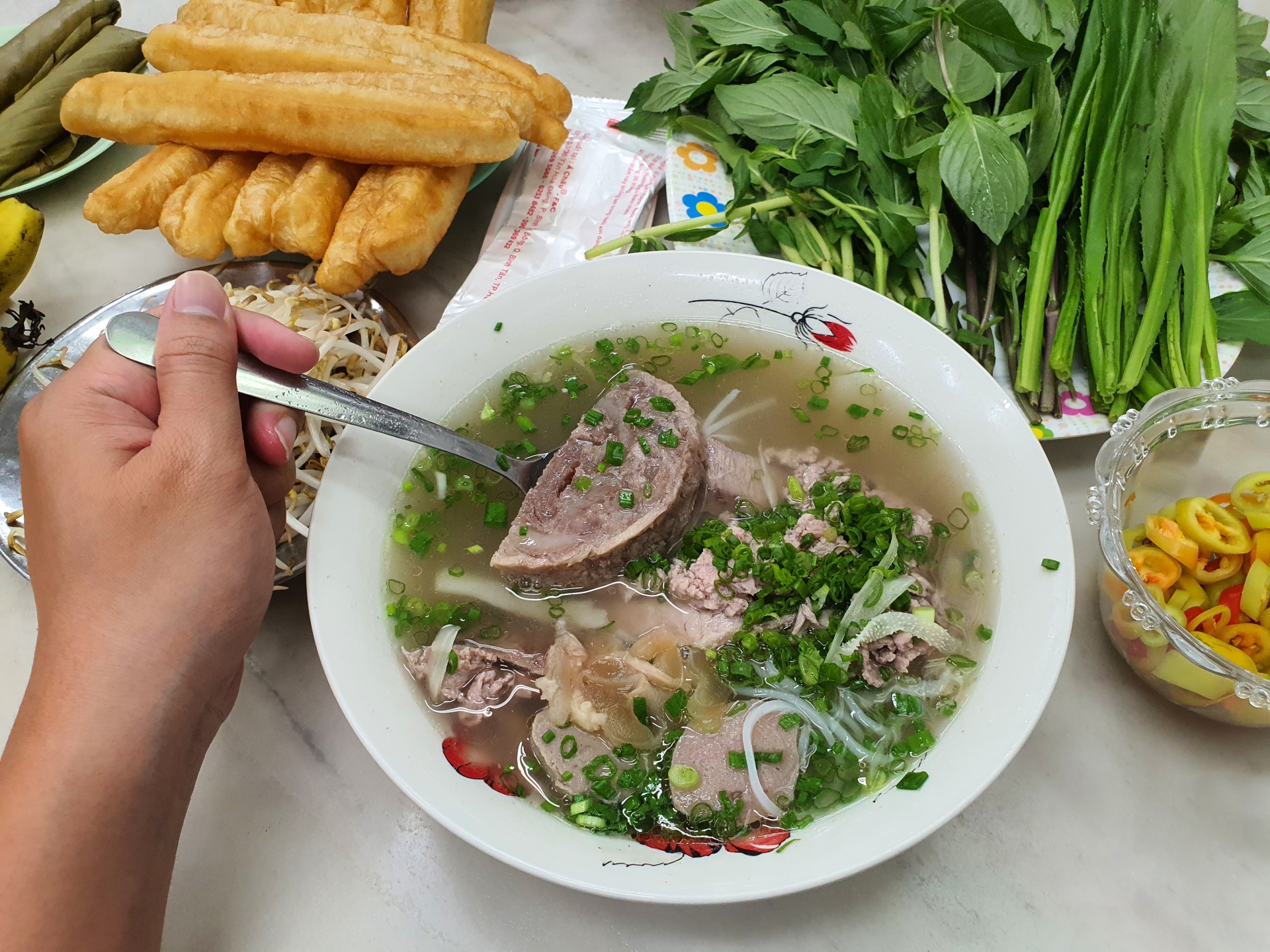 Phở Sài Gòn có khác gì phở Hà Nội? Gợi ý một quán phở lâu đời ở Sài Gòn?