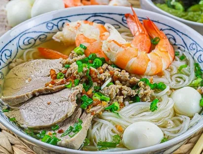Nên ăn hủ tiếu Nam Vang ở đâu ngon nhất?