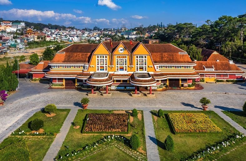 NHÀ GA XE LỬA- ĐÀ LẠT