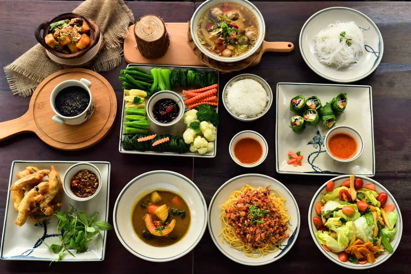 Có quán ăn chay nào ngon và có không gian thanh tịnh không?