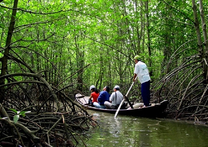 Có tour du lịch mạo hiểm nào ở gần Thành phố Hồ Chí Minh không?