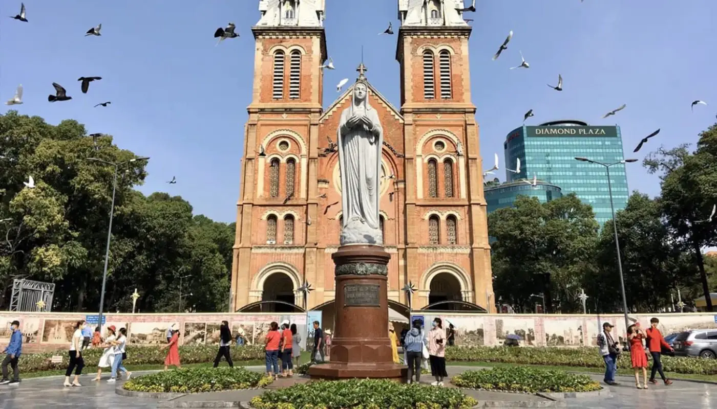 Lịch trình cho người yêu lịch sử nên tập trung vào những bảo tàng và di tích nào?