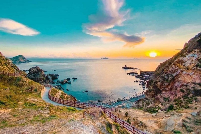 Bãi tắm Hoàng Hậu