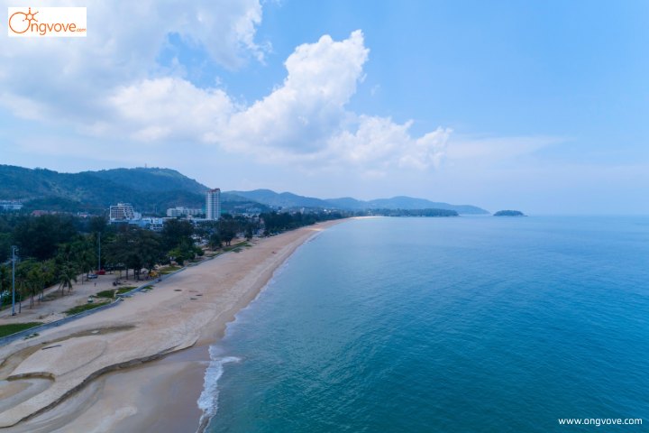 Bãi biển Patong