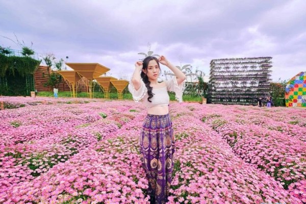 Tour Đà Lạt 3N2D - Biên Hòa - Làng hoa Vạn Thành - Trang trại Cún - Đỉnh Langbiang - Ga Đà Lạt -Dinh Bảo Đại - Cổng trời Đà Lạt View