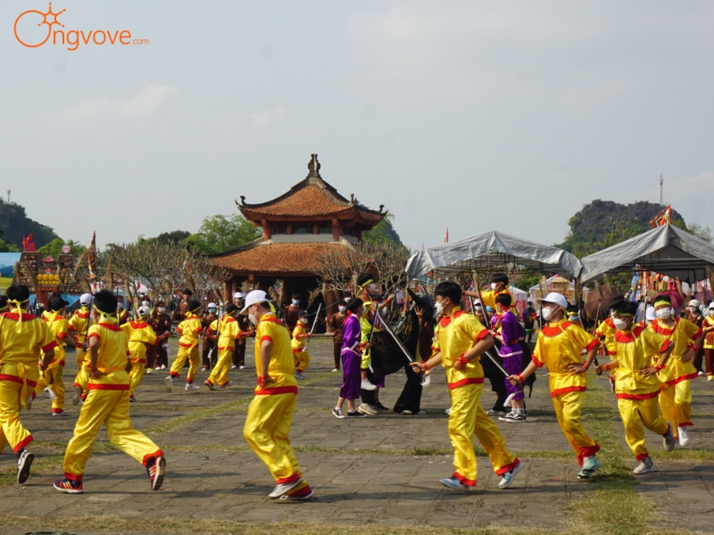 Các hoạt động diễn ra tại lễ hội Hoa Lư Ninh Bình