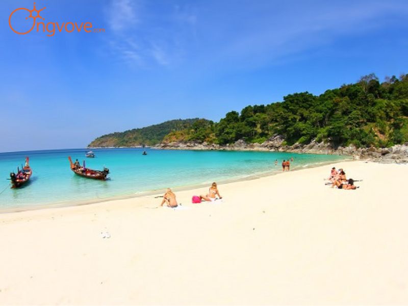 Đường đi đến Freedom Beach