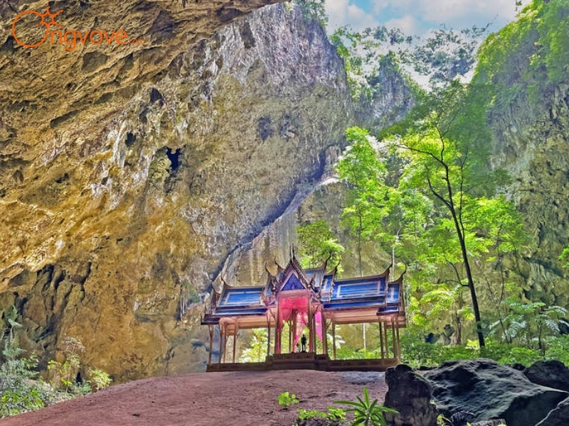 Phraya Nakhon Cave ở Hua Hin Thái Lan