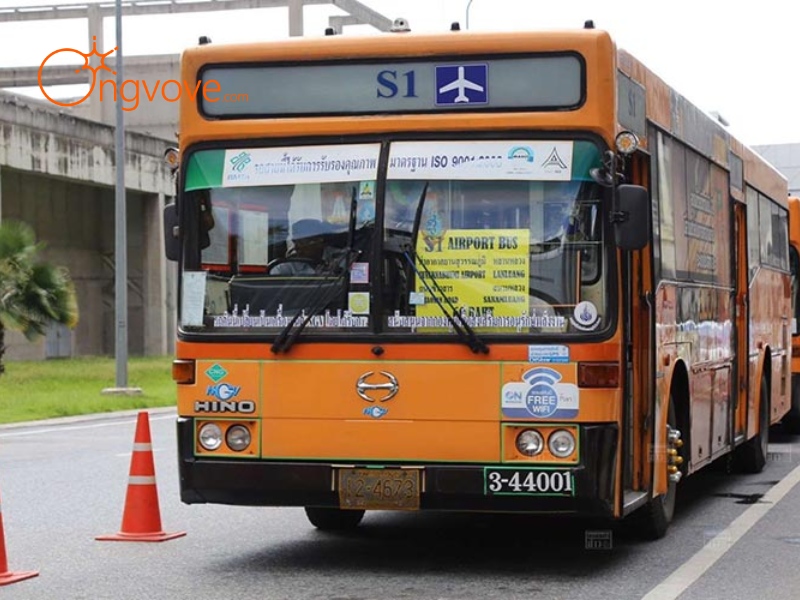 Phương tiện di chuyển từ Việt Nam sang Thái Lan