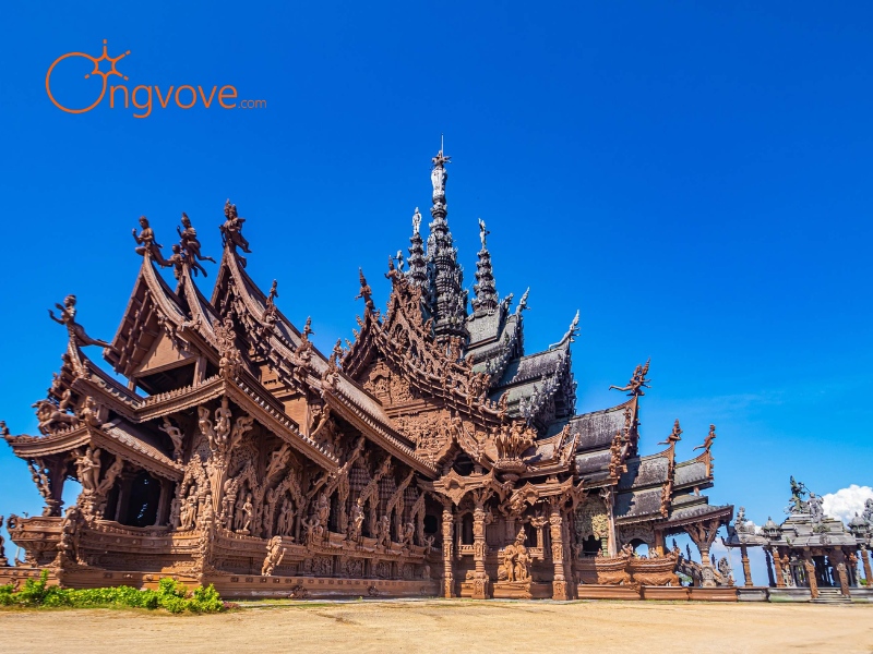 Ngôi Đền Chân Lý (Sanctuary of Truth) - Pattaya