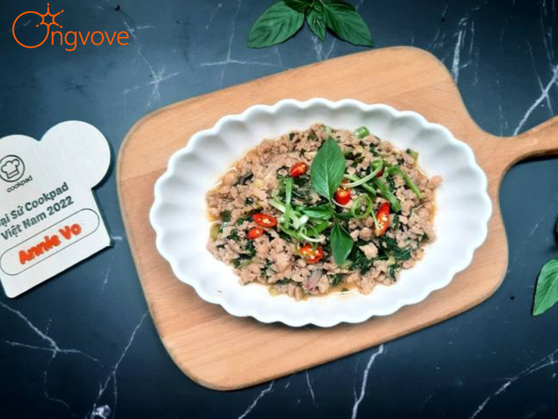 Laab - Salad Thịt Băm Kiểu Thái ăn kèm gì ngon nhất