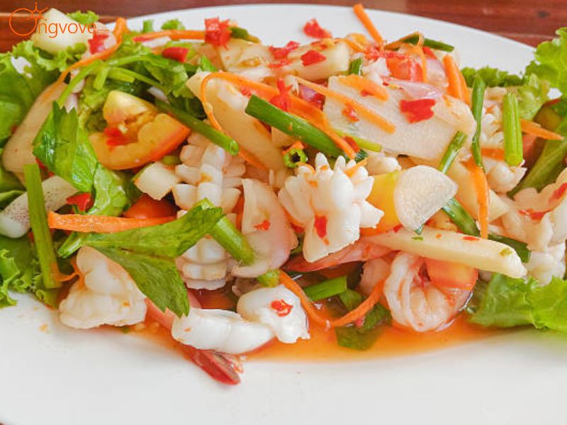 Lợi ích sức khỏe của Yam talay Salad hải sản cay