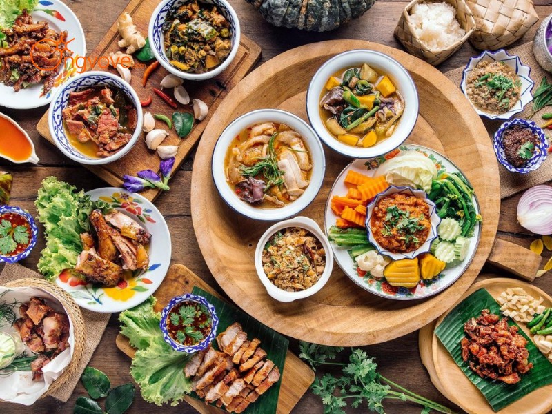 Thưởng thức ẩm thực nổi tiếng Tak Thái Lan hành trình Khám phá Vị Giác