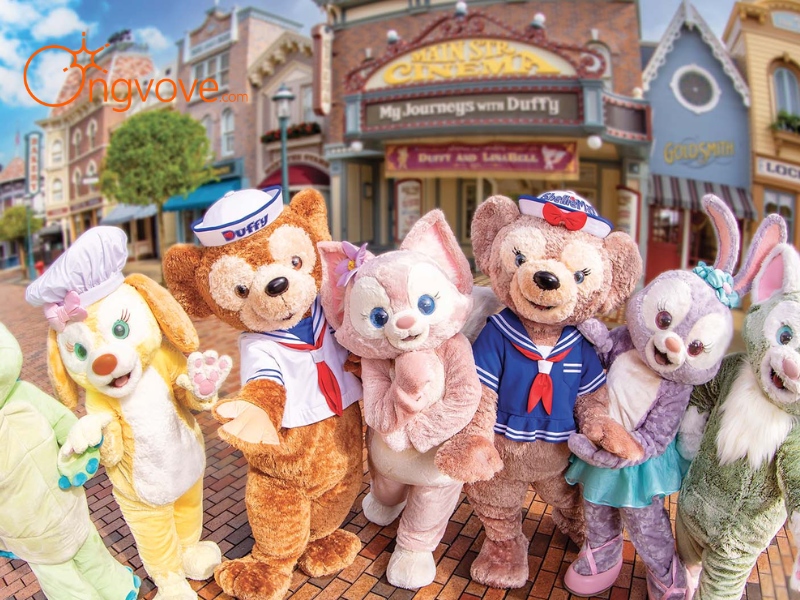 Tận hưởng các dịch vụ tiện ích tại Hong Kong Disneyland