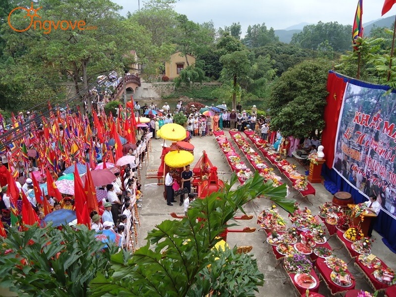 Lễ hội tại Khu di tích Suối Mỡ