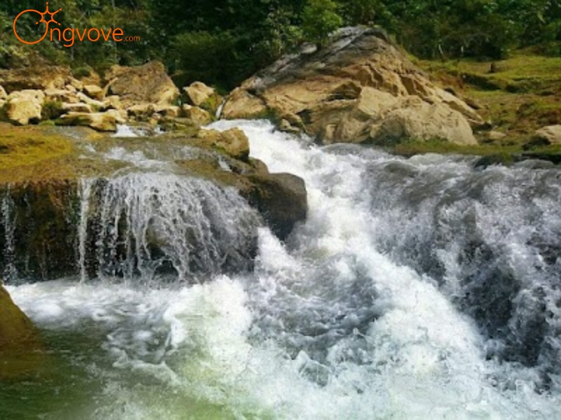 Điểm tham quan gần Thác Nặm Trá
