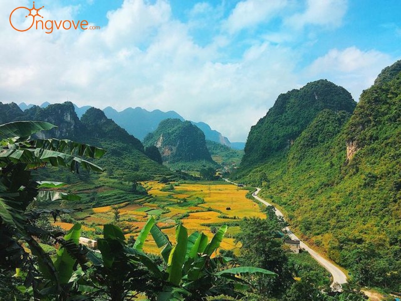 Những Địa Điểm Không Thể Bỏ Lỡ 
