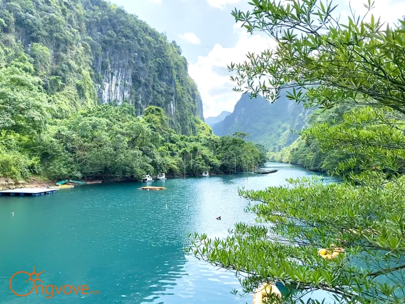 Hang Sáng - Hang Tối Ninh Bình Có Gì Đặc Biệt?