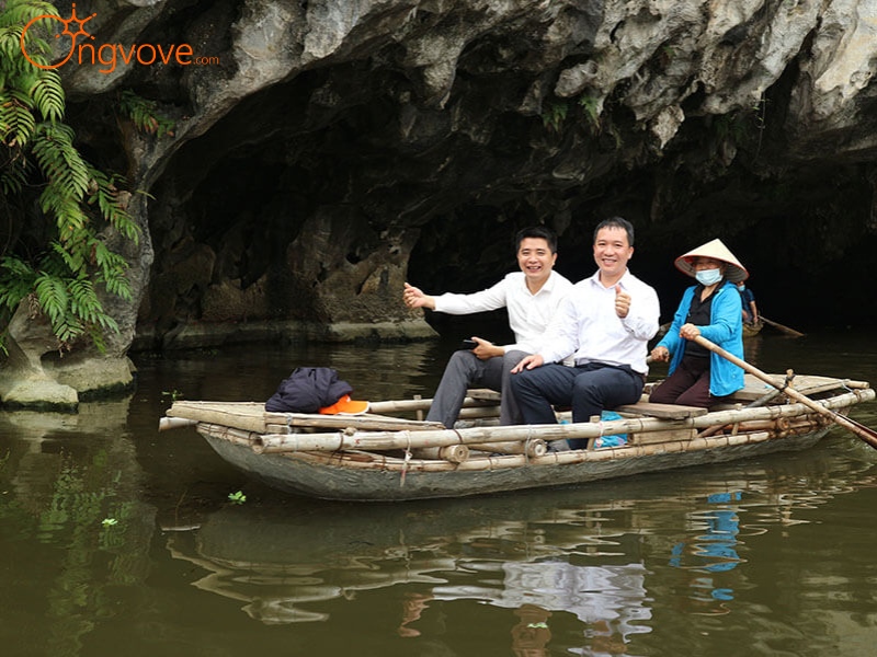 Sử Dụng Các Dịch Vụ Du Lịch "Đầm Vân Long Ninh Bình Tự Túc" Tại Nền Tảng Ong Vò Vẽ Travel