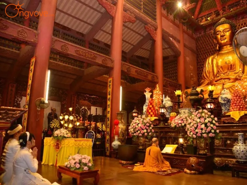 Cách Di Chuyển Đến Chùa Đỏ Hải Phòng Tự Túc