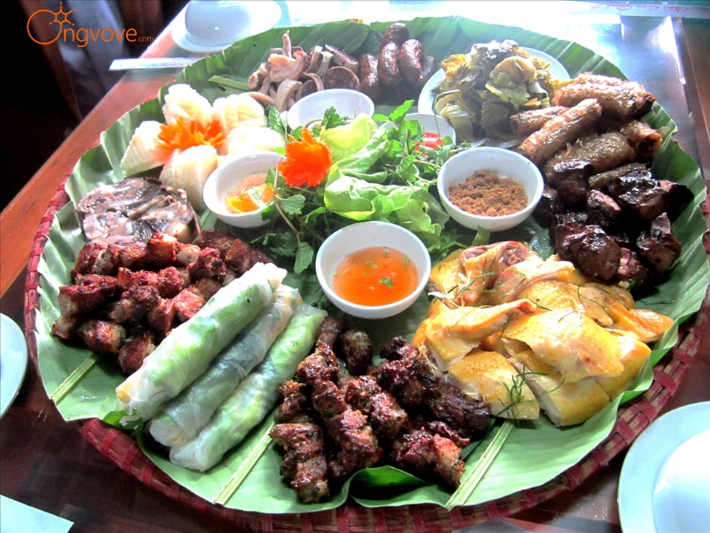 Ẩm Thực Quanh Vườn Hoa Mường Đình Ninh Bình