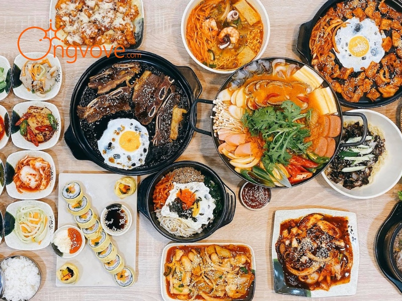 Ăn gì gần Công viên Hồ Bán Nguyệt quận 7