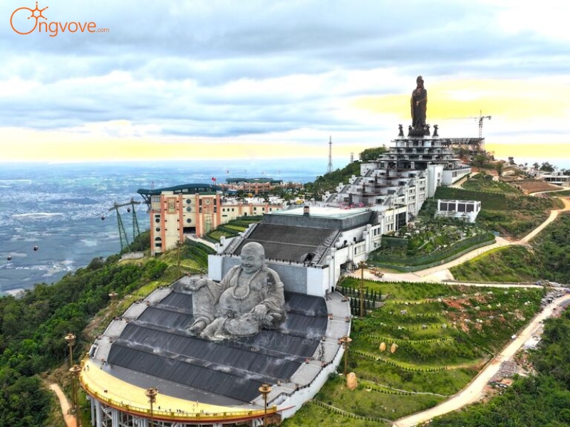 Đi Núi Bà Đen Tây Ninh Mùa Nào Đẹp?