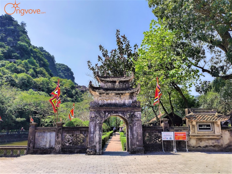 Các Địa Điểm Tham Quan Nổi Tiếng Tại Cố đô Hoa Lư Ninh Bình: Dấu Ấn Vàng Son Của Lịch Sử