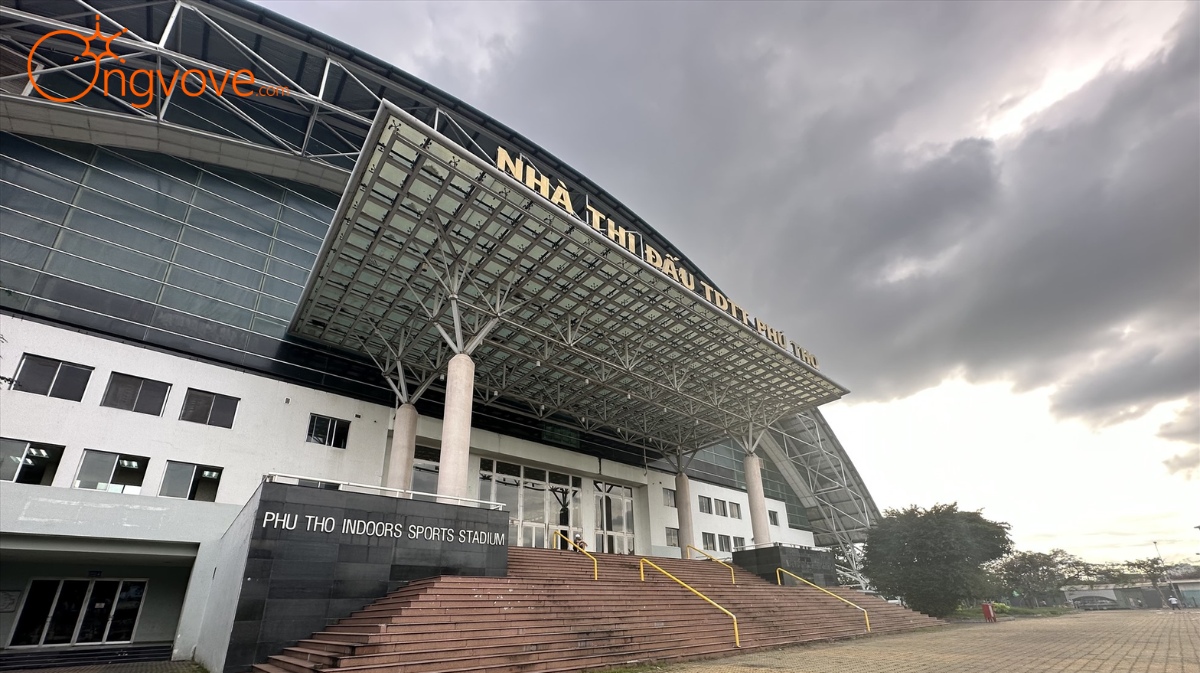 Giới Thiệu Về Nhà Thi Đấu Phú Thọ