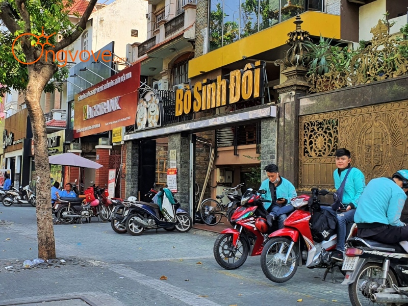 Sử Dụng Dịch Vụ Du Lịch "Khu ẩm thực Phan Xích Long Phú Nhuận" Tại Nền Tảng Ong Vò Vẽ Travel​