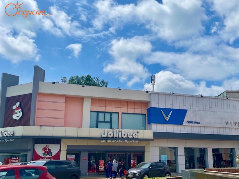 Sử Dụng Dịch Vụ Du Lịch "Vincom Plaza Cộng Hoà" Tại Nền Tảng Ong Vò Vẽ Travel​