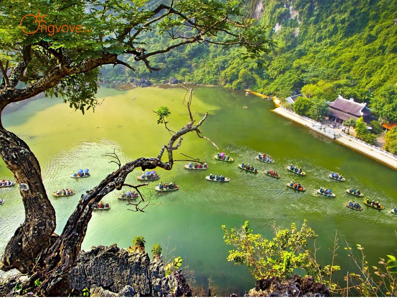 Thời Tiết Cố đô Hoa Lư Ninh Bình: Khí Hậu Thuận Lợi Cho Du Lịch